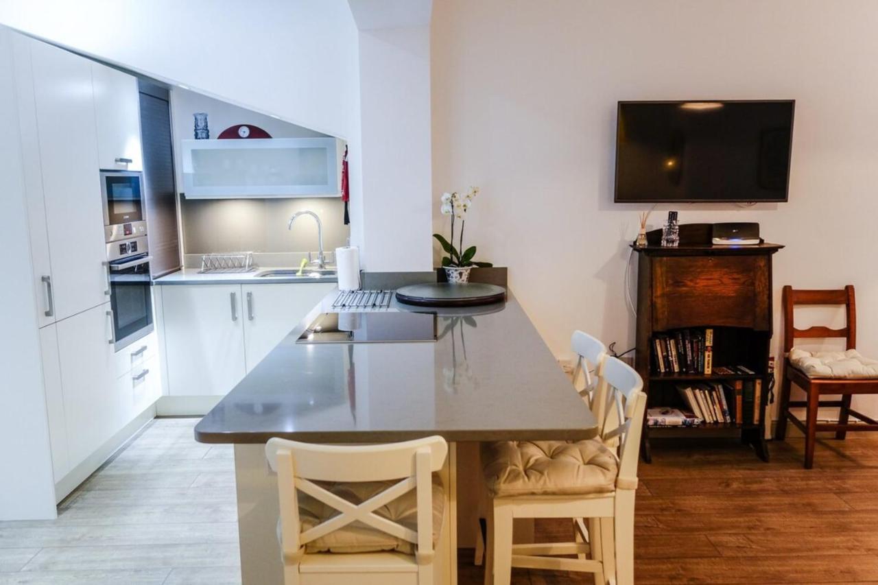 Quiet Ground Floor Mews Flat And Parking Apartment EDI Exterior foto